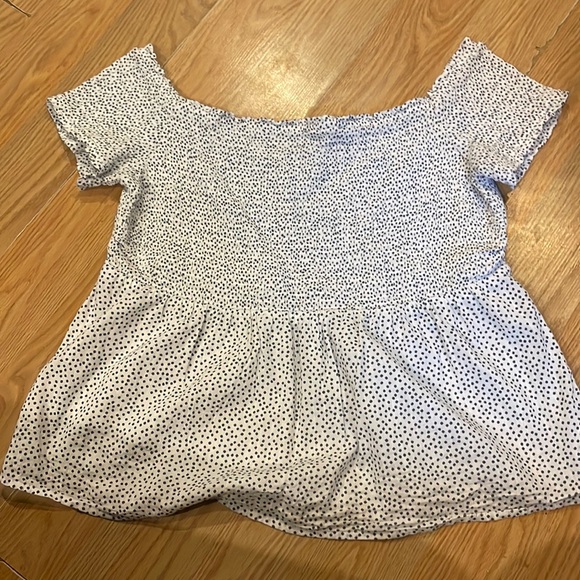 Old Navy Tops - Women’s Smocked Off-Shoulder Top